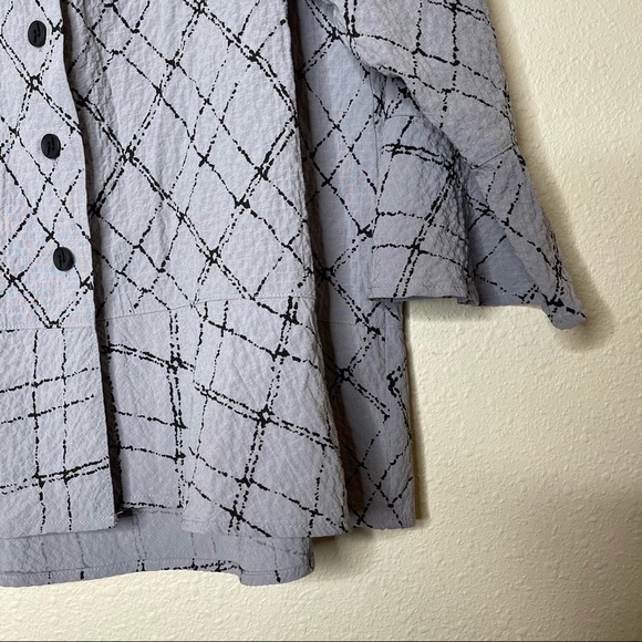 Habitat Clothes to Live in Printed Button Down Peplum Top - Picture 3 of 5